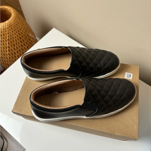 Women's Reese Sneakers with Memory Foam Insole - Picture 4 of 4